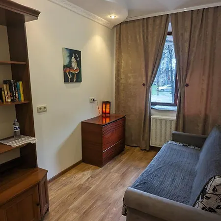 Near The Beautiful Park 2nd Floor Homestay *